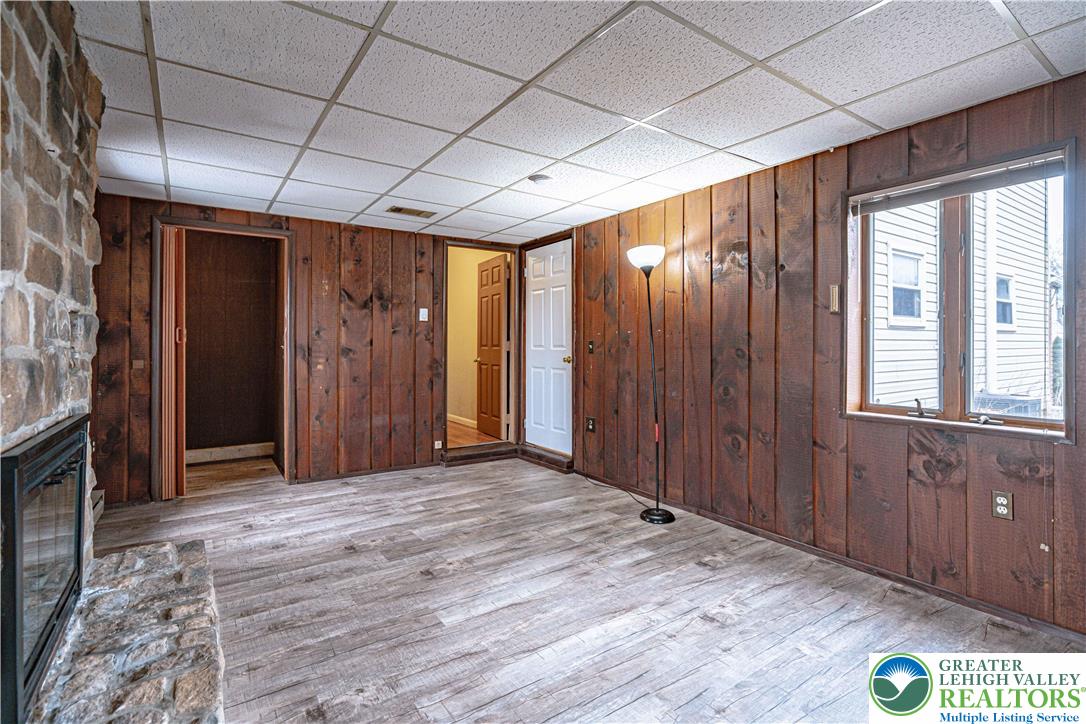 282 Poplar Street Property Photo 16
