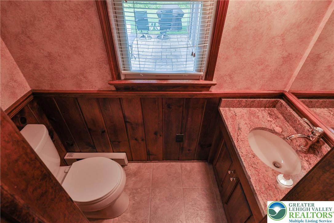 710 Wedgewood Road Property Photo 23