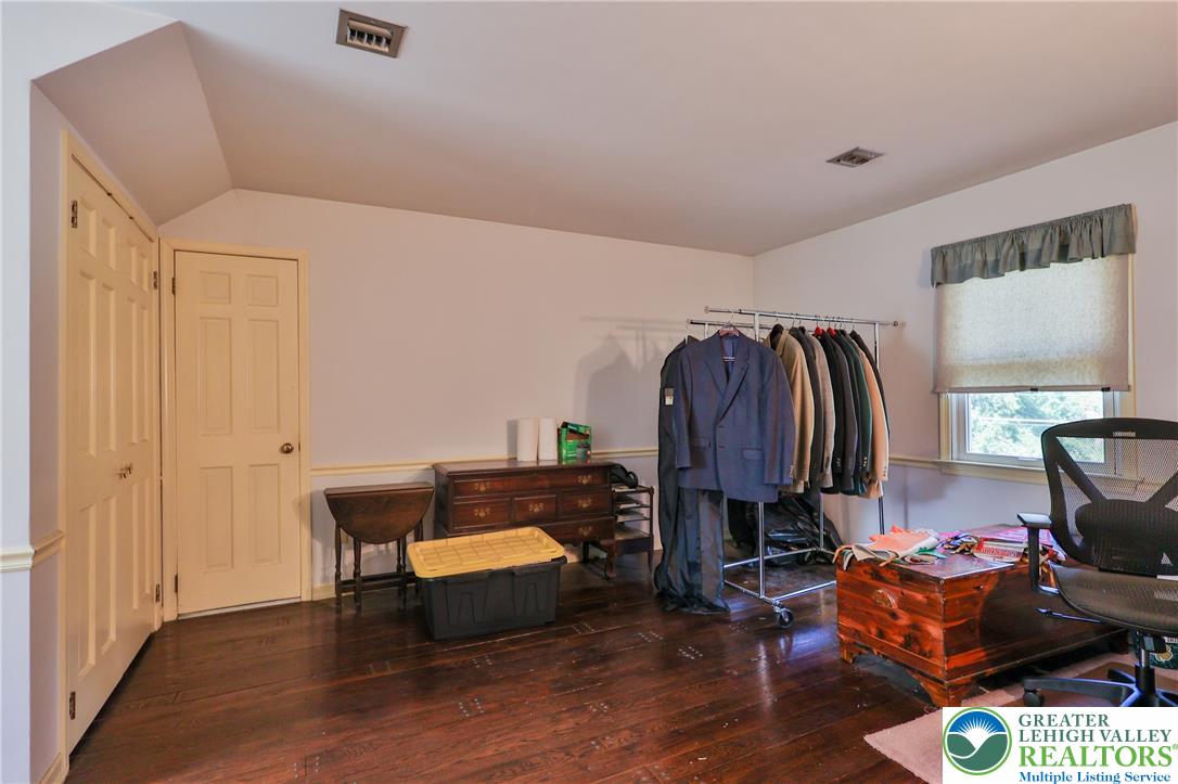710 Wedgewood Road Property Photo 29