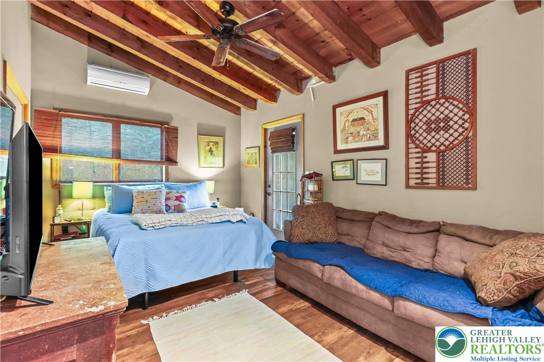 424 Saunders Drive Property Photo 18