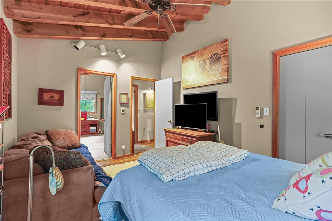 424 Saunders Drive Property Photo 20
