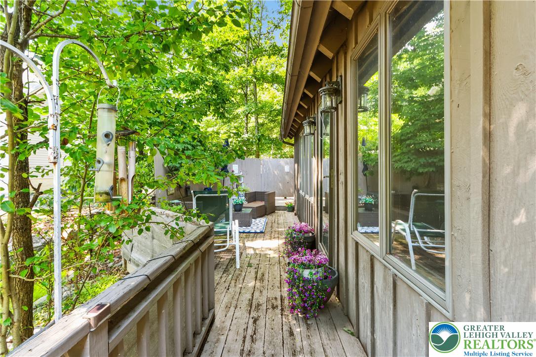 424 Saunders Drive Property Photo 28