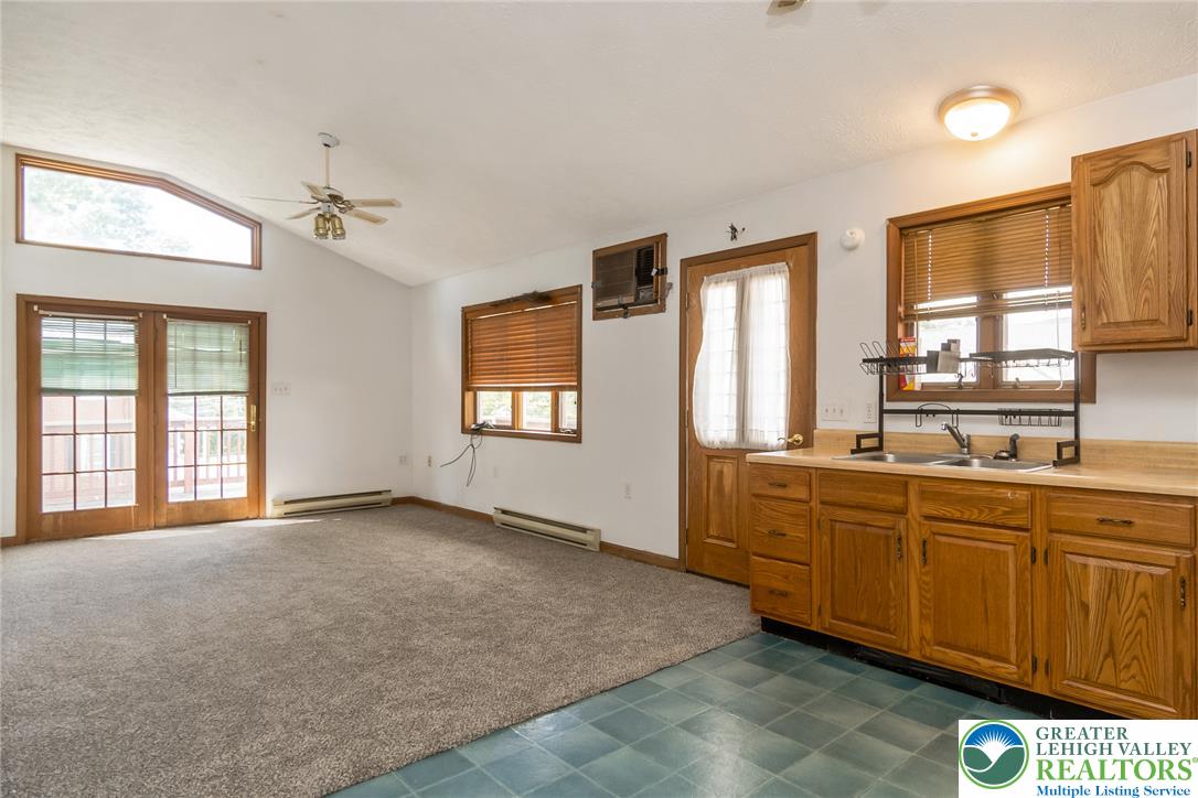 55 Dewey Street Property Photo 16
