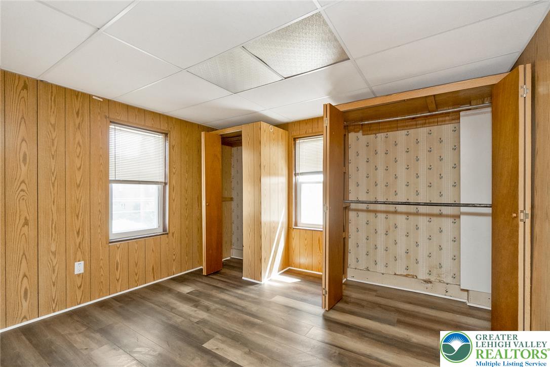55 Dewey Street Property Photo 44