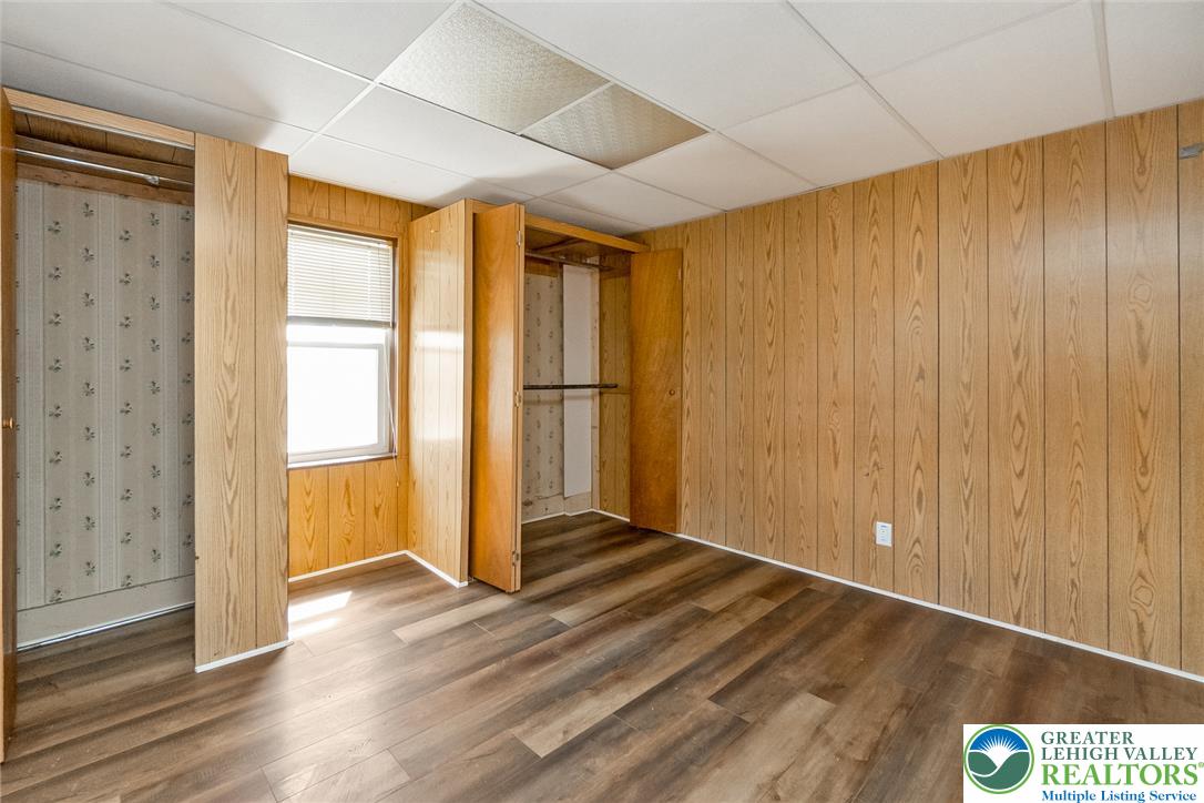 55 Dewey Street Property Photo 45