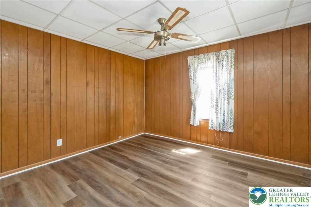 55 Dewey Street Property Photo 50