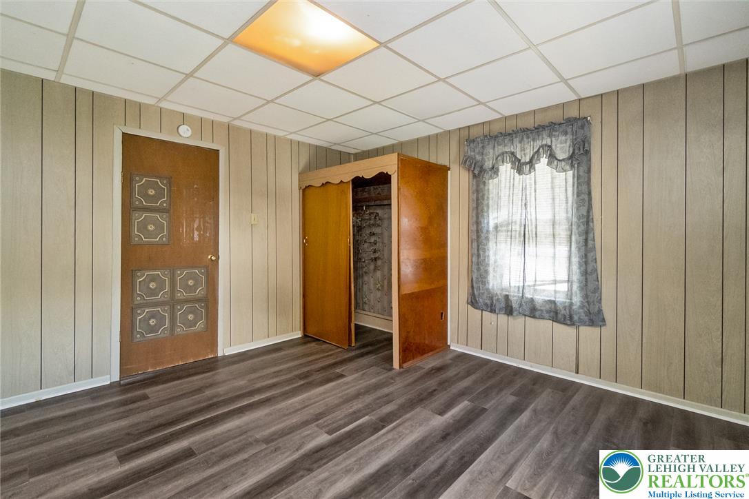 55 Dewey Street Property Photo 54