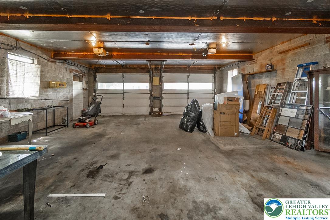 55 Dewey Street Property Photo 56