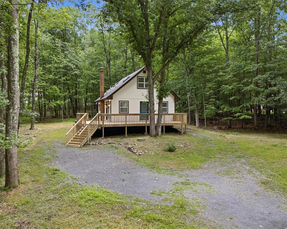 2569 Birch Hollow Drive Property Photo 2
