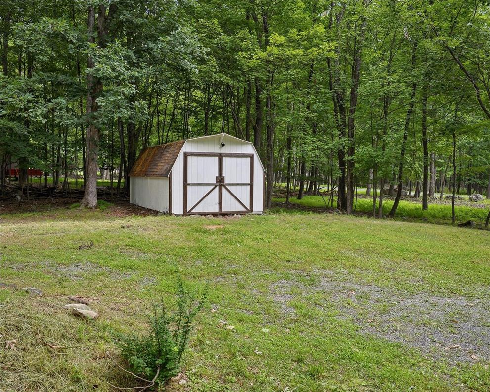 2569 Birch Hollow Drive Property Photo 7