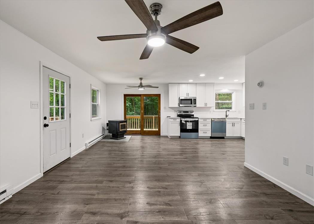 2569 Birch Hollow Drive Property Photo 13