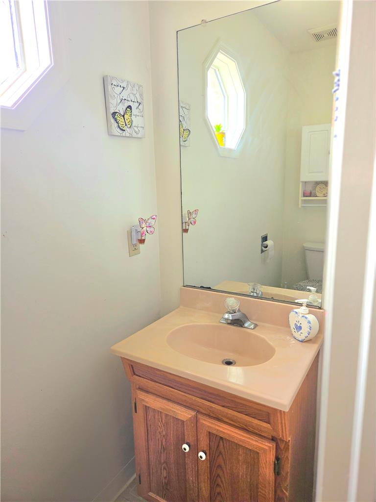 348 Moty Drive Property Photo 7