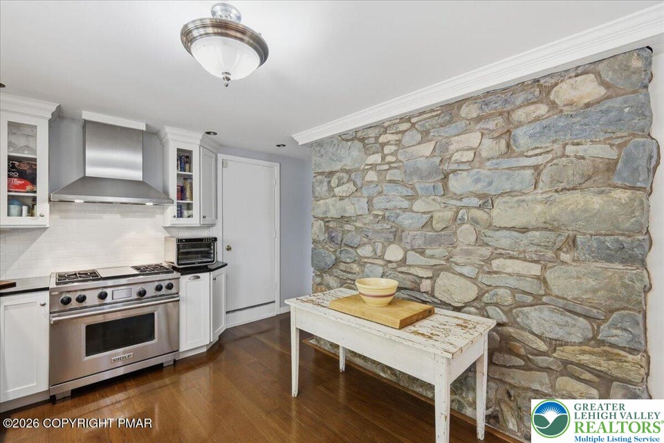 119 Falls Drive Property Photo 17
