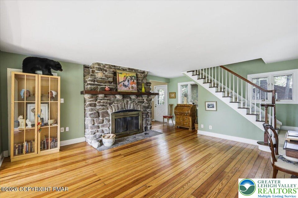 119 Falls Drive Property Photo 23