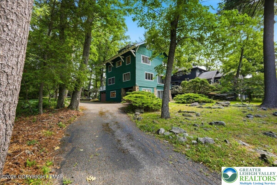 119 Falls Drive Property Photo 63