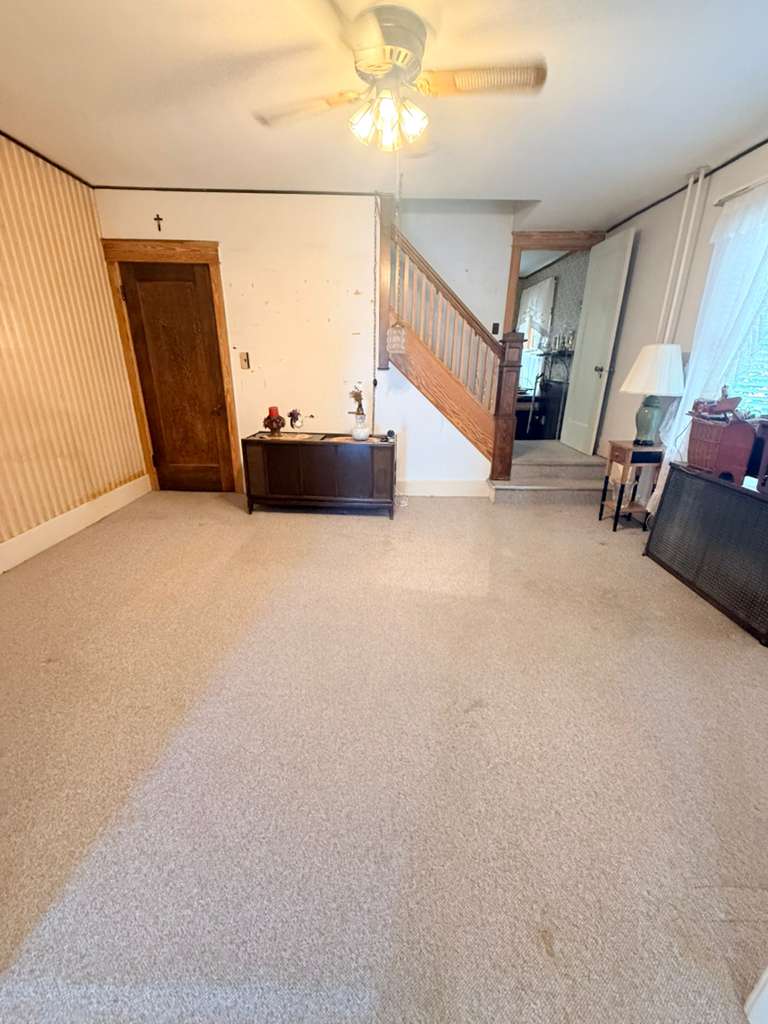 324 East Union Blvd Property Photo 5