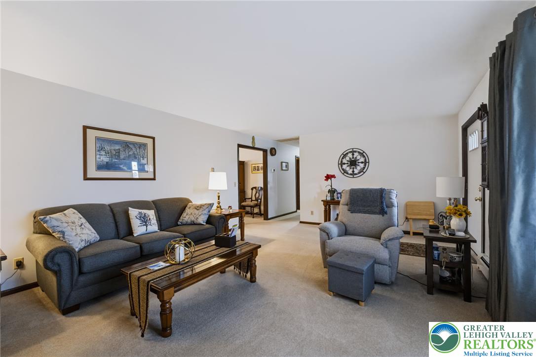 2320 Madison Avenue Property Photo 6