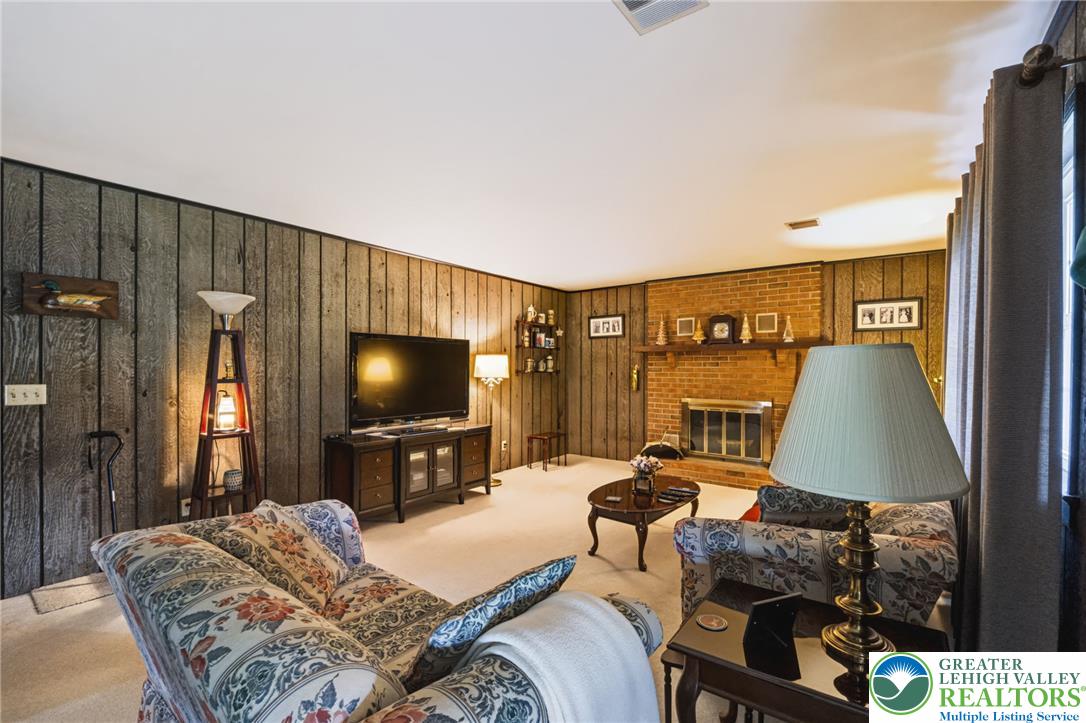 2320 Madison Avenue Property Photo 20
