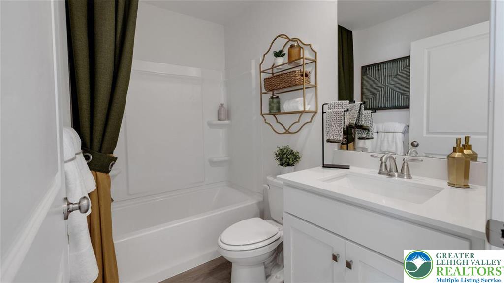 8317 Alexander Court Property Photo 24