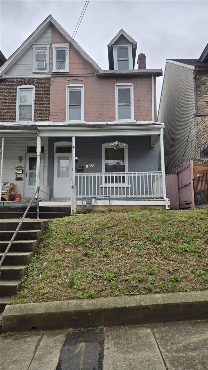630 4th Street Property Photo 1