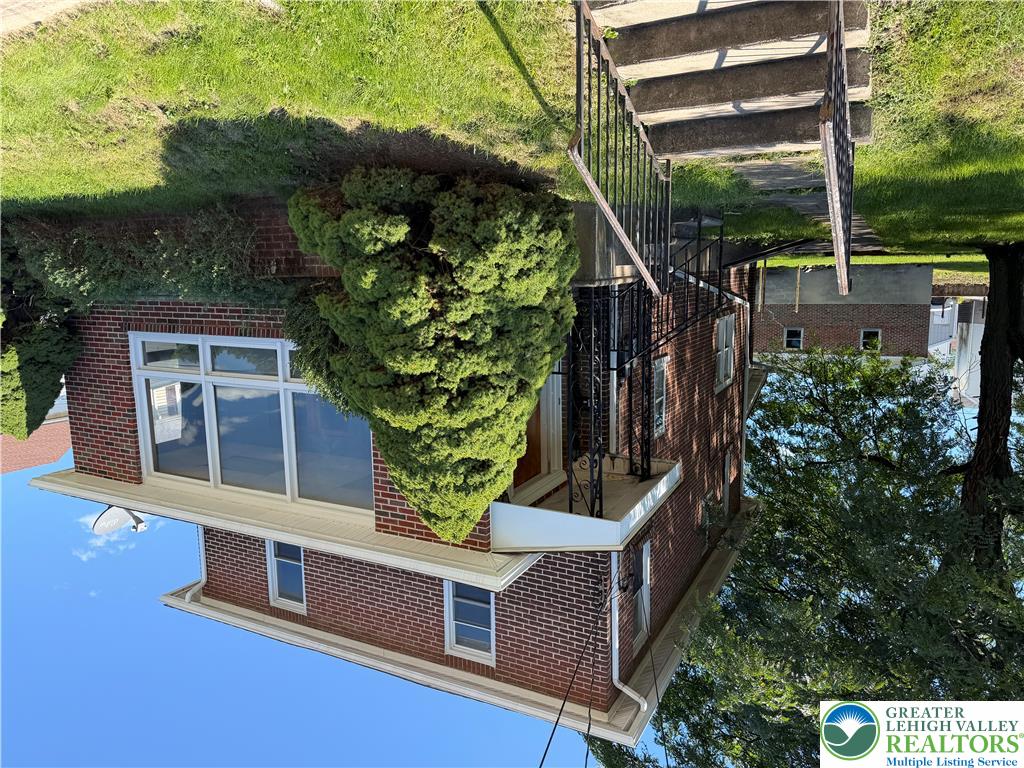 144 Front Street Property Photo 1