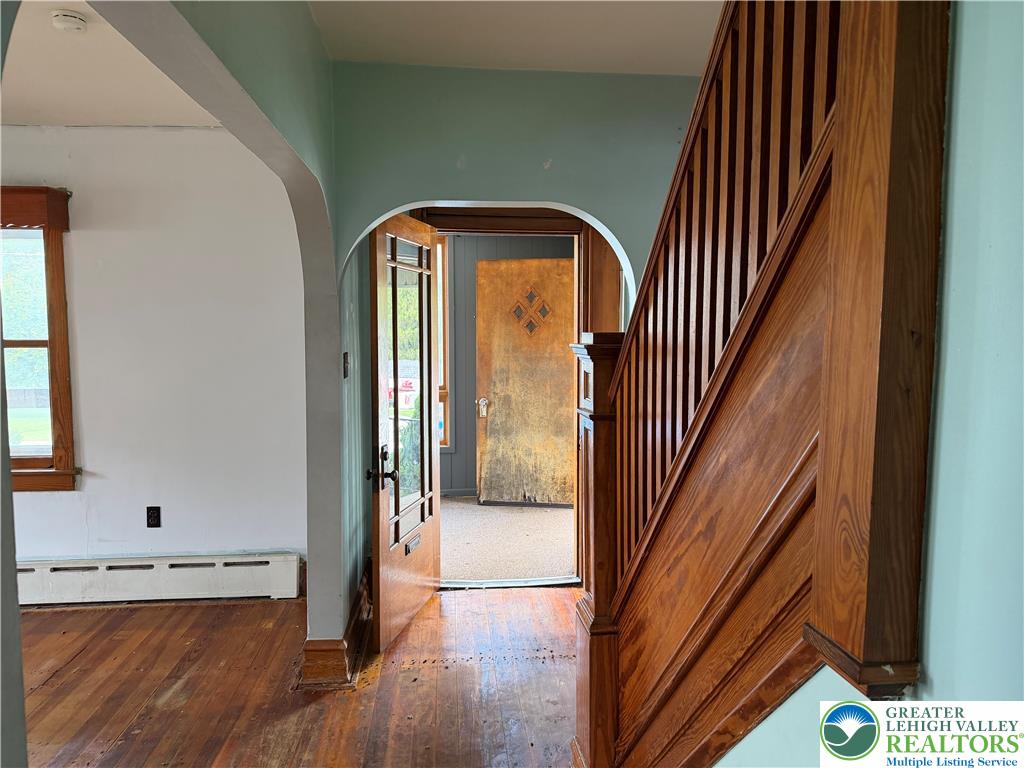 144 Front Street Property Photo 4
