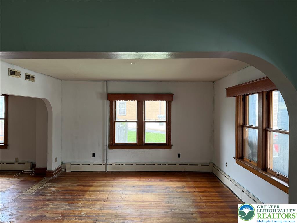 144 Front Street Property Photo 5