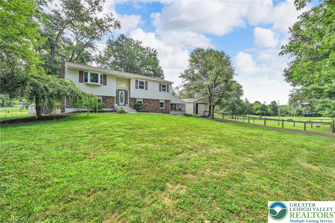 2900 Thompson Road Property Photo 3