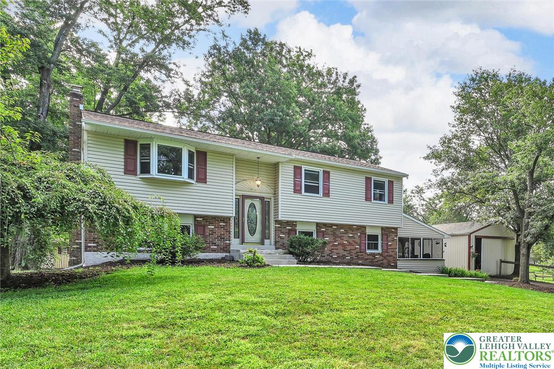 2900 Thompson Road Property Photo 4