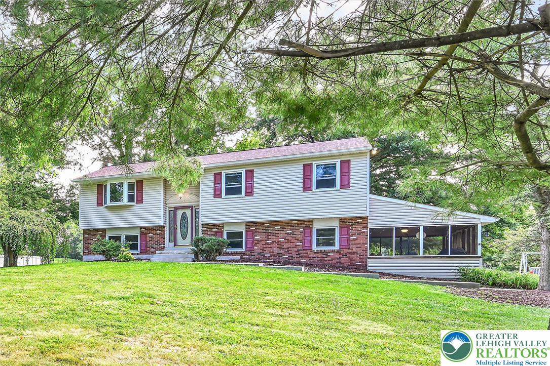 2900 Thompson Road Property Photo 6