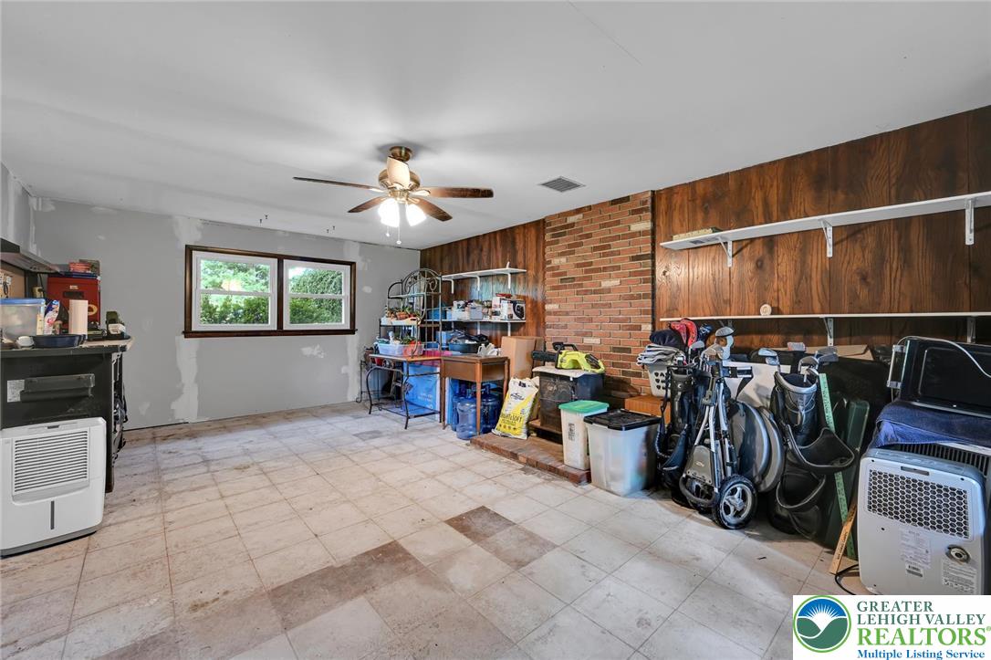 2900 Thompson Road Property Photo 28