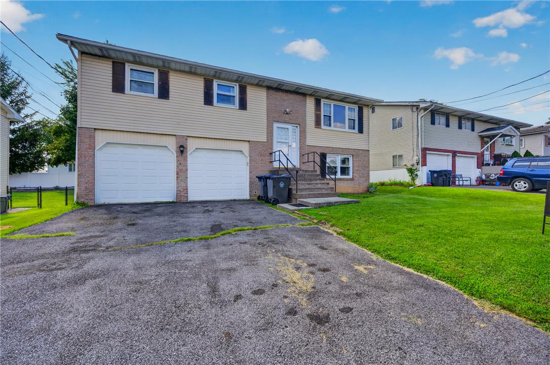 1732 Maumee Avenue Property Photo 3