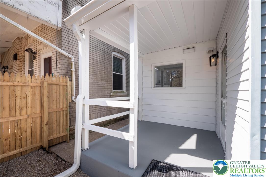 716 North New Property Photo 25
