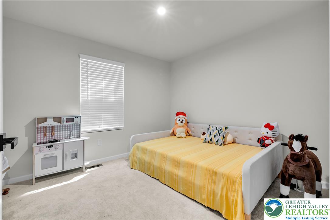 2713 Barnes Court Property Photo 16