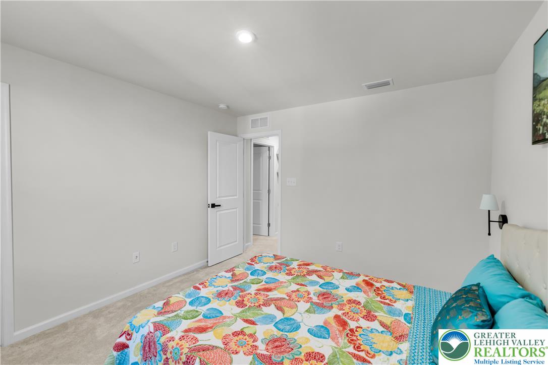 2713 Barnes Court Property Photo 32