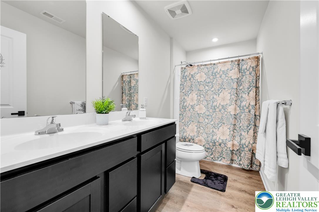 2713 Barnes Court Property Photo 36