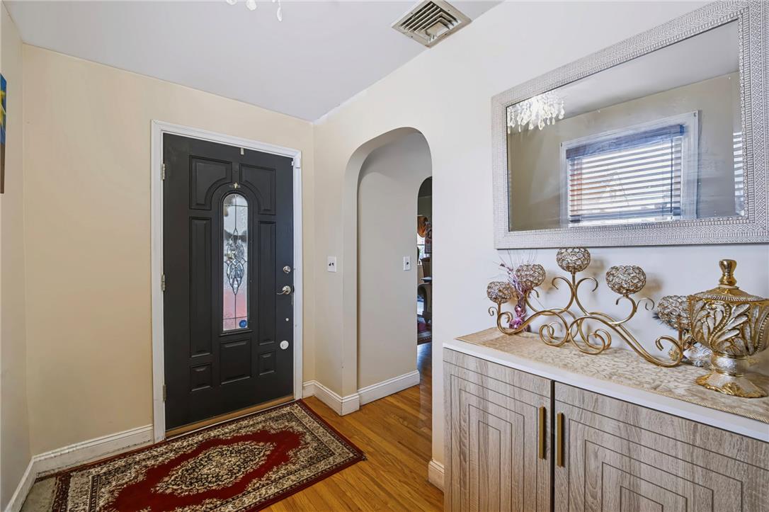 505 5th Street Property Photo 4