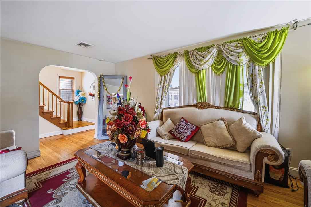505 5th Street Property Photo 6