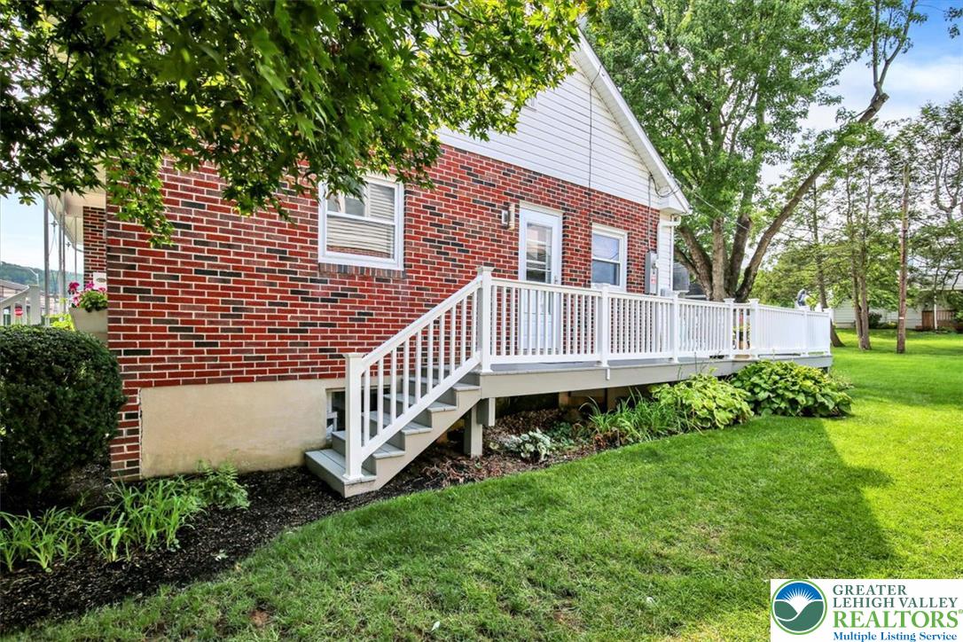 305 Marshall Drive Property Photo 9