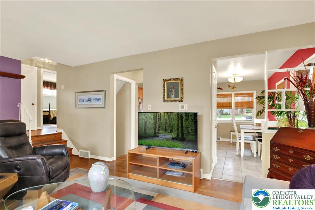 305 Marshall Drive Property Photo 13