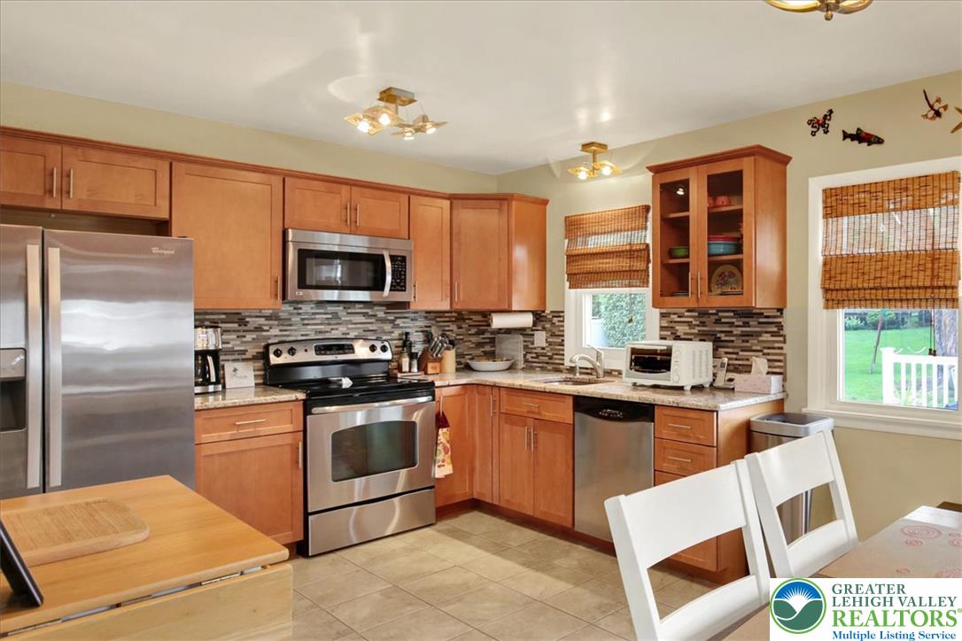 305 Marshall Drive Property Photo 14