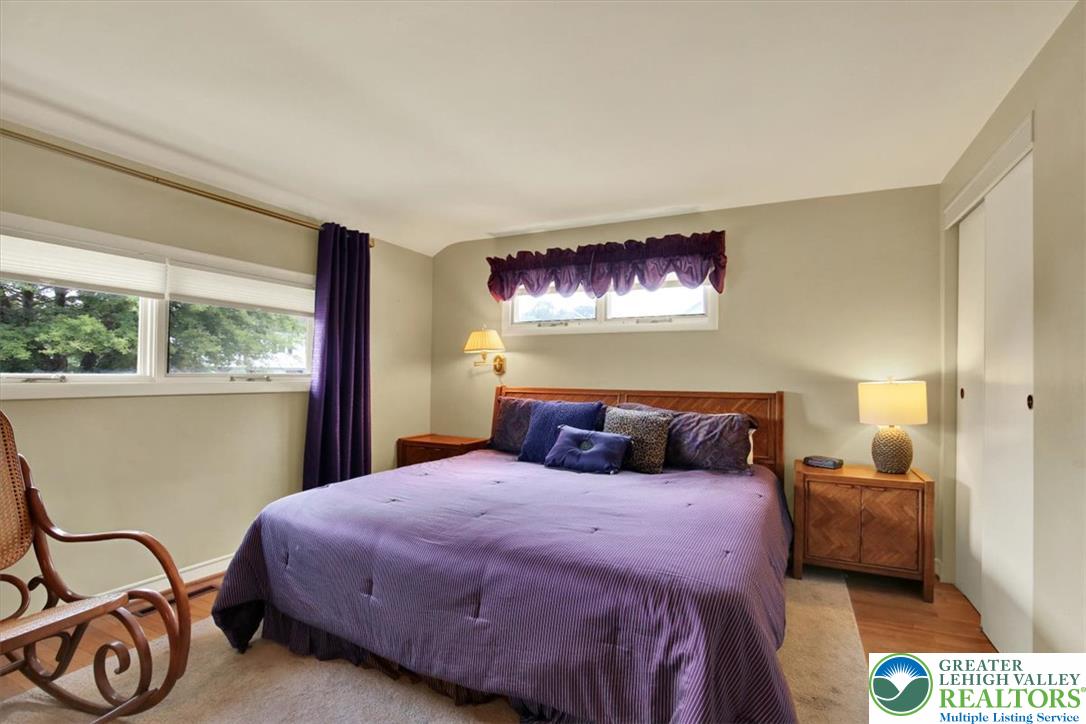 305 Marshall Drive Property Photo 17