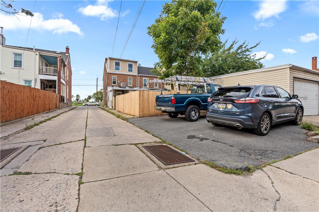 1022 West Chew Street Property Photo 18