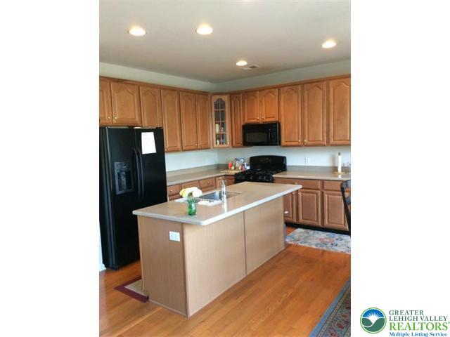 5279 High Vista Property Photo 6