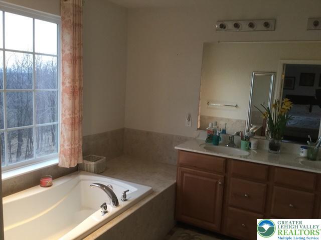 5279 High Vista Property Photo 15