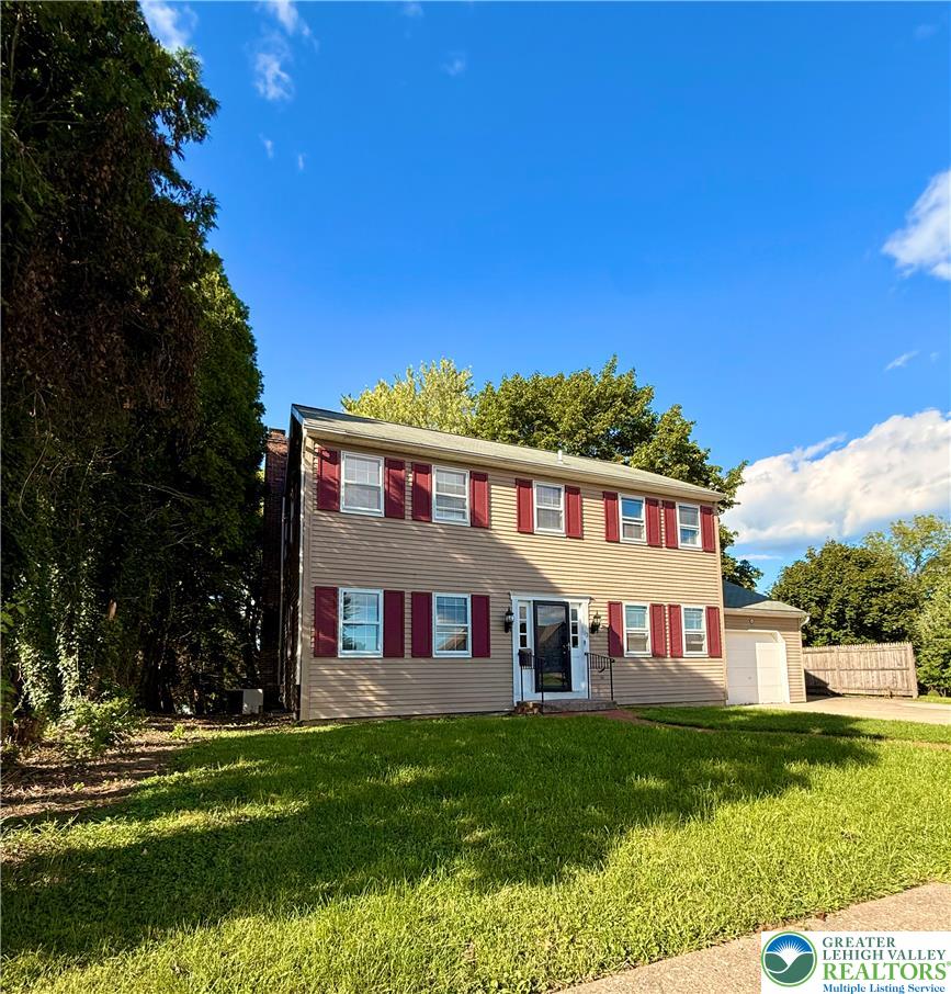 13 Pershing Boulevard Property Photo 1