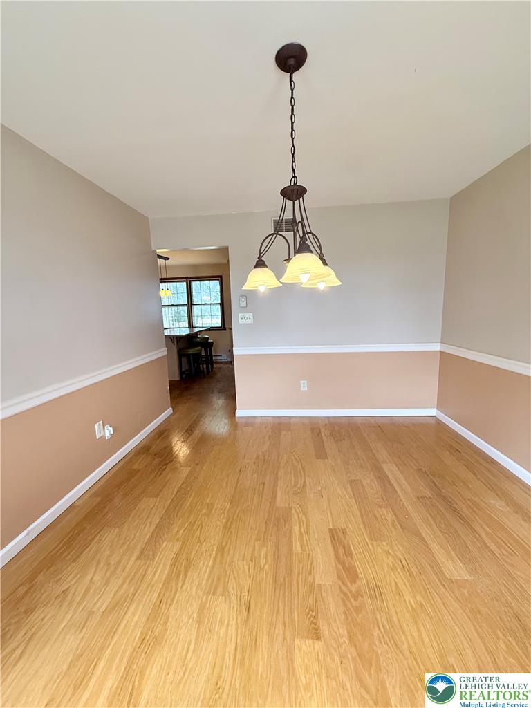 13 Pershing Boulevard Property Photo 15