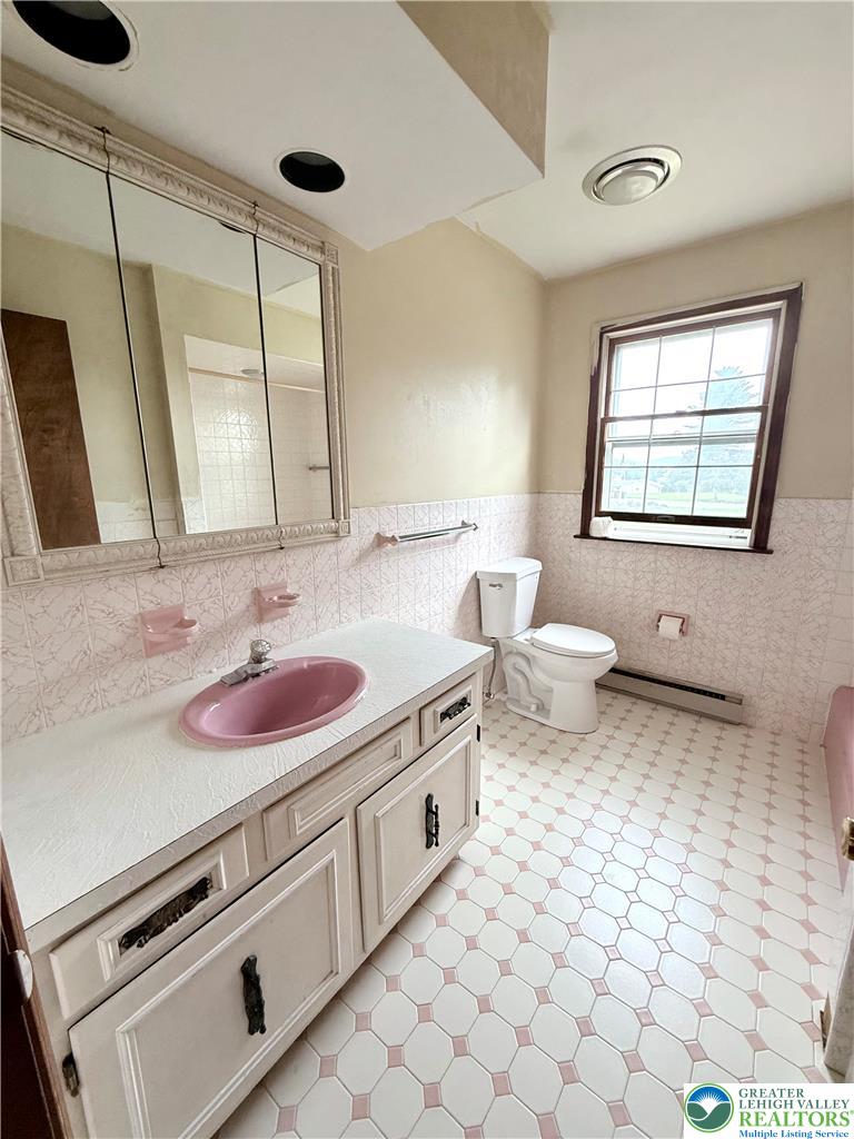 13 Pershing Boulevard Property Photo 21