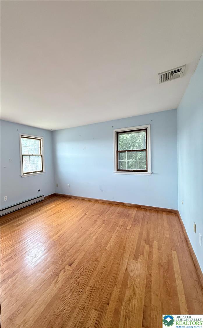 13 Pershing Boulevard Property Photo 27