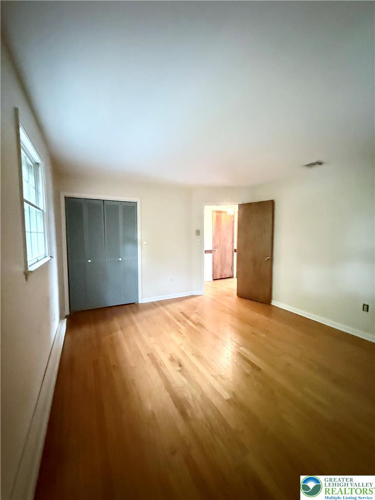 13 Pershing Boulevard Property Photo 28